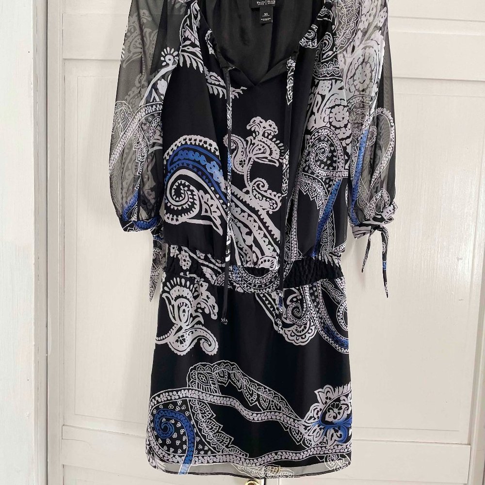 White House Black Market Black/White Paisley Dress
